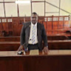 Meet your Posher, Lorenzo